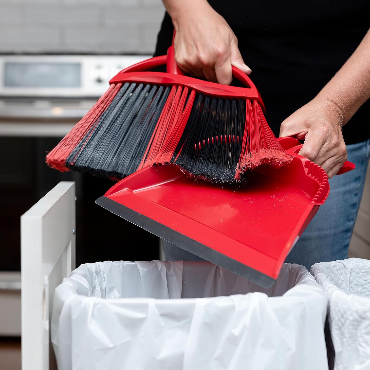 O-Cedar Pet Pro Broom with Step-On Dustpan | Remove 99% with One Sweep | DustPan Removes 3 Times More Pet Hair | Quiet Cleaning Tool for Cat and Dog Owners