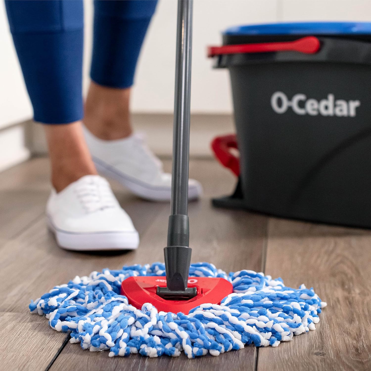 O-Cedar RinseClean Spin Mop & Bucket System + 2 Extra Mop Heads| Clean with Clean Water | Removes 99% of Bacteria